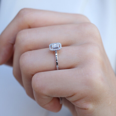 0.20 Karat Pırlanta Baget Yüzük - 2