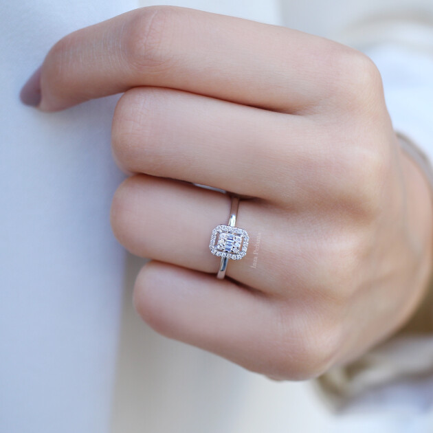 0.20 Karat Pırlanta Baget Yüzük - 2