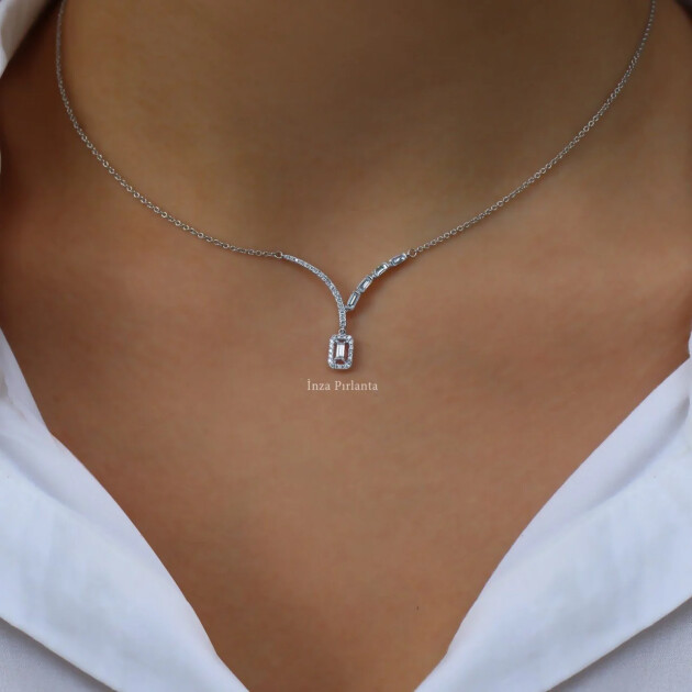 0.25 Karat Özel Tasarım Pırlanta Baget Kolye - 1