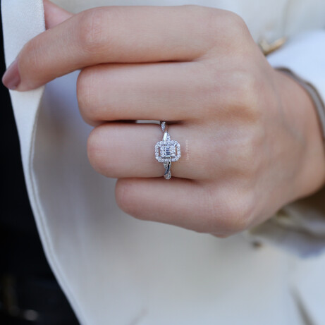 0.25 Karat Pırlanta Baget Yüzük - 