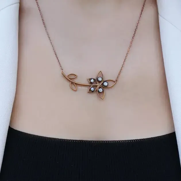 0.25 Karat Tasarım Elmas Kolye - 1