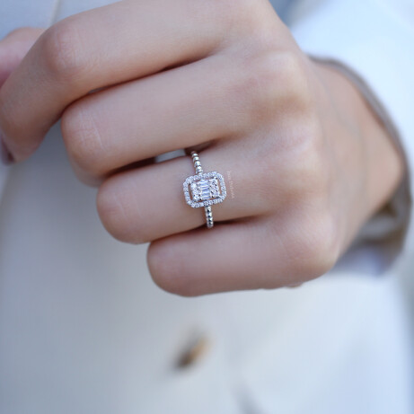 0.30 Karat Pırlanta Baget Yüzük - 2