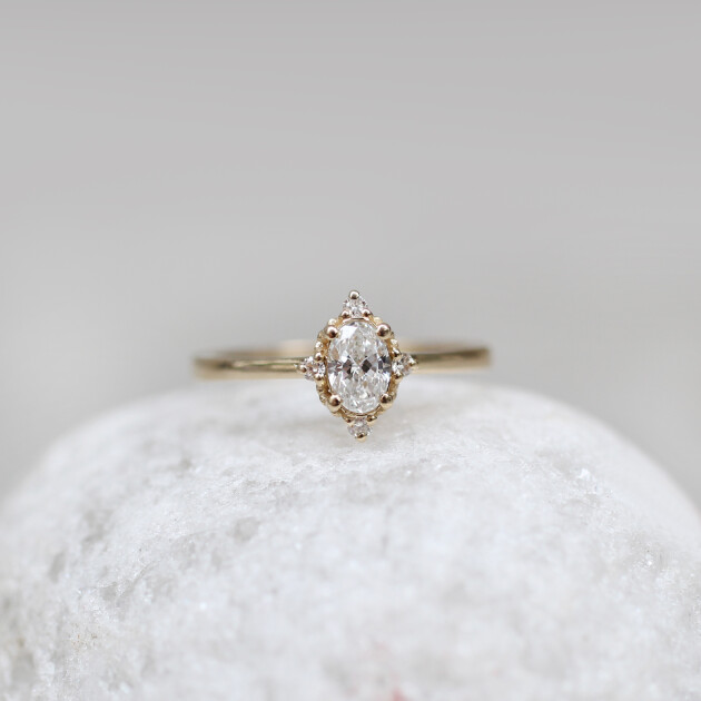 0.35 Karat Özel Tasarım Mini Selius Pırlanta Yüzük - 1