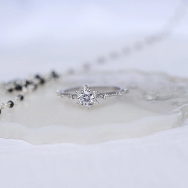 0.35 Karat Vintage Özel Tasarım Kar Tanesi Pırlanta Yüzük - 1