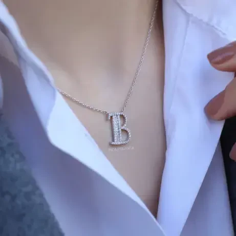 0.40 Karat Özel Tasarım Pırlanta Harf Kolye - 2