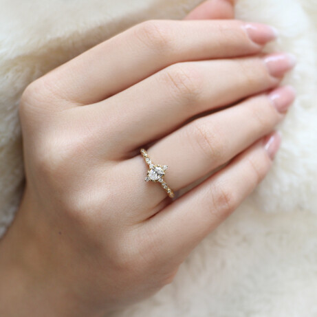 0.42 Karat F SI1 HRD Sertifikalı Vintage Mini Selius Pırlanta Yüzük 