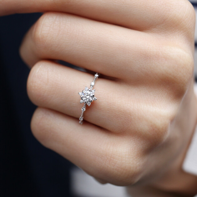 0.42 Karat F SI2 HRD Sertifikalı Vintage Tasarım Kar Tanesi Pırlanta Yüzük - 3