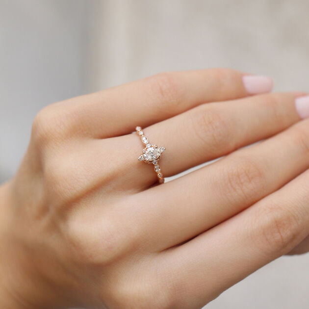 0.42 Karat Özel Tasarım Mini Selius Pırlanta Yüzük - 1