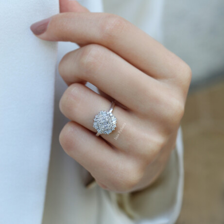 0.45 Karat Özel Tasarım Pırlanta Baget Yüzük - 