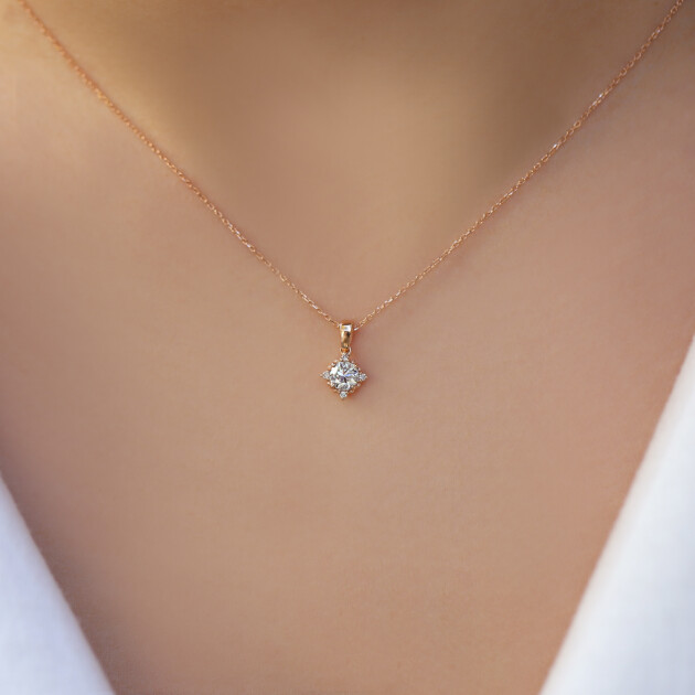 0.45 Karat Özel Tasarım Pırlanta Kolye - 2