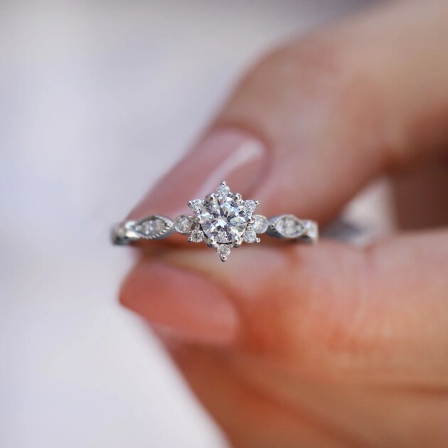 0.45 Karat Vintage Tasarım Kar Tanesi Pırlanta Yüzük - 1