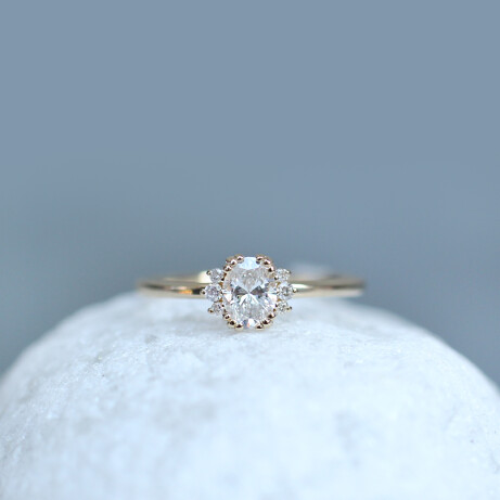 0.45 Karat Vintage Tasarım Lyra Pırlanta Yüzük 