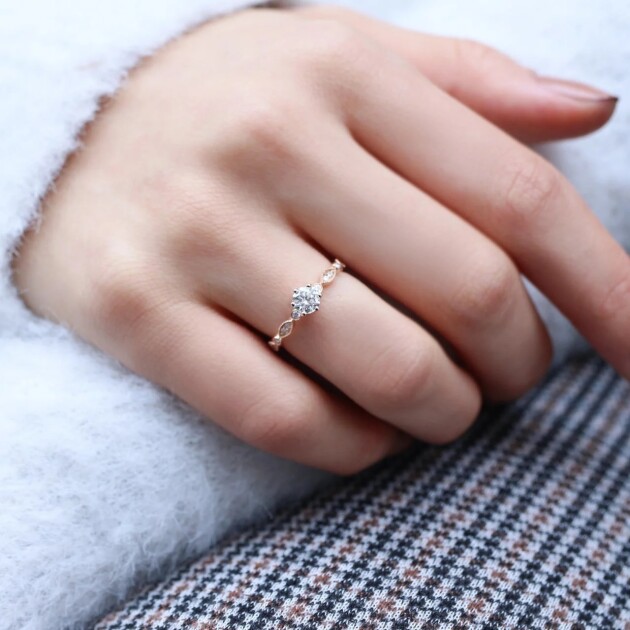 0.52 Karat F VS2 HRD Sertifikalı Vintage Tasarım Pırlanta Tektaş Yüzük - 2