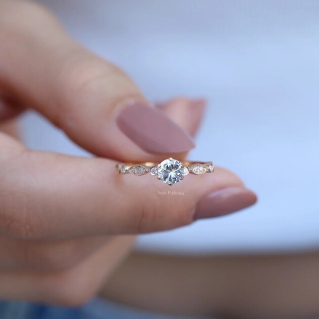 0.52 Karat F VS2 HRD Sertifikalı Vintage Tasarım Pırlanta Tektaş Yüzük - 1