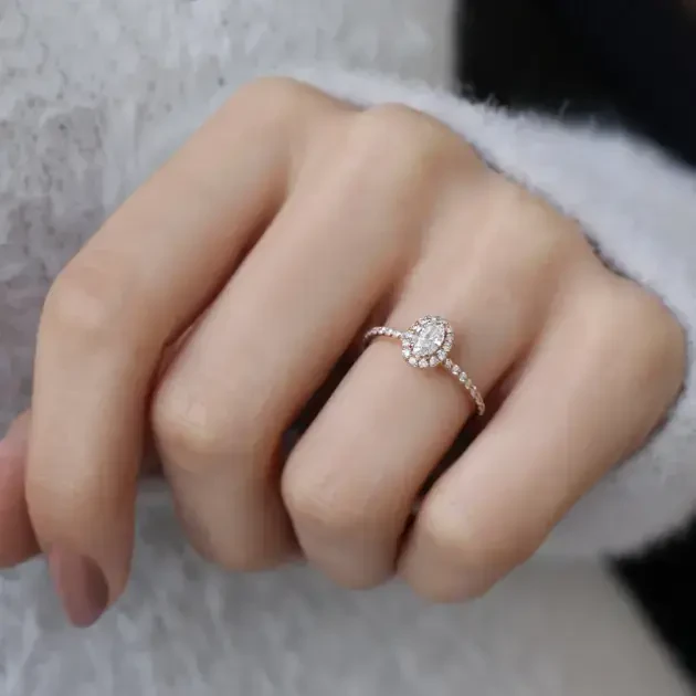 0.55 CT Oval Pırlanta Tektaş Yüzük - 