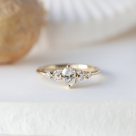 0.55 Karat H SI2 HRD Sertifikalı Pera Vintage Tasarım Pırlanta Yüzük - 