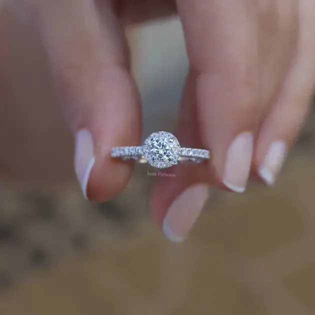 0.60 CT Kenar Taşlı Pırlanta Tektaş Yüzük - 