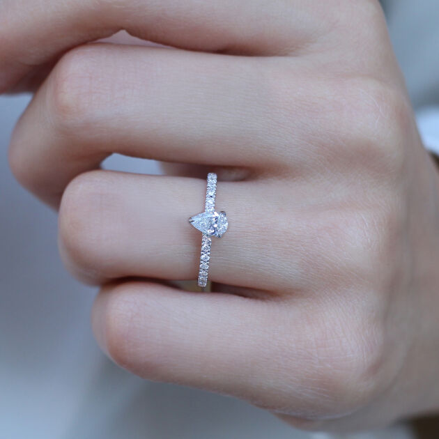 0.60 Karat D SI2 GIA Sertifikalı Damla Pırlanta Tektaş Yüzük - 1