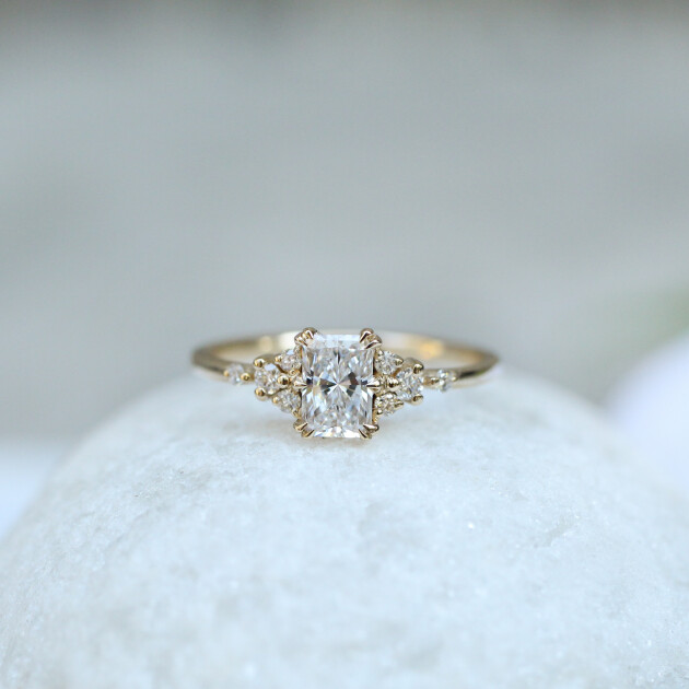 0.60 Karat Özel Tasarım Radiant Pırlanta Yüzük - 1