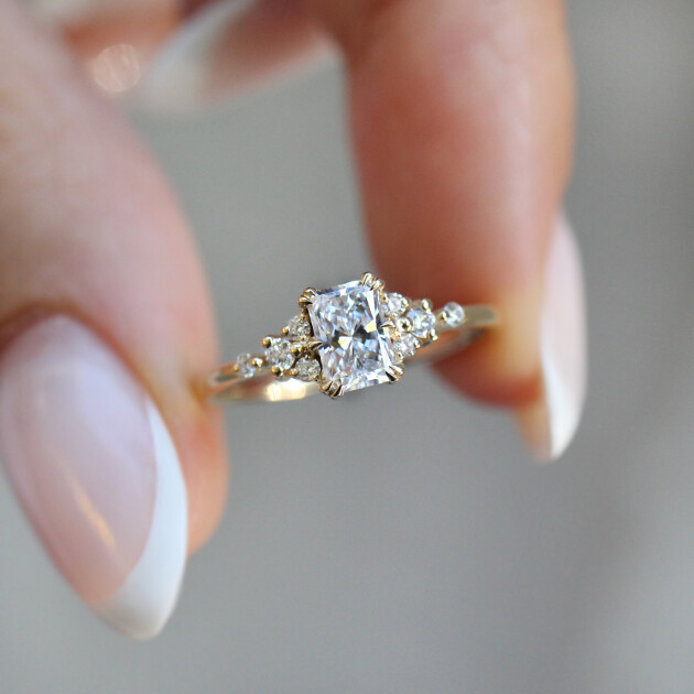 0.60 Karat Özel Tasarım Radiant Pırlanta Yüzük - 2