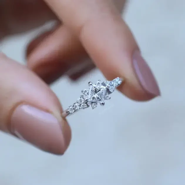 0.65 CT Vintage Pırlanta Prenses Yüzük - 