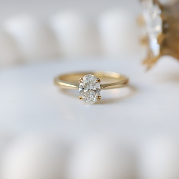 0.75 CT F SI2 GIA Sertifikalı Oval Pırlanta Tektaş Yüzük - 1