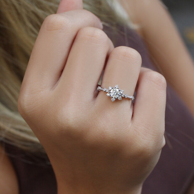 0.70 Karat Vintage Tasarım Kar Tanesi Pırlanta Yüzük - 1