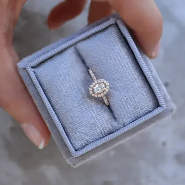 0.75 CT Pırlanta Oval Tektaş Yüzük - 