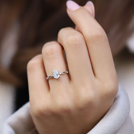 0.75 Karat D SI2 GIA Sertifikalı Tasarım Damla Pırlanta Yüzük - 2