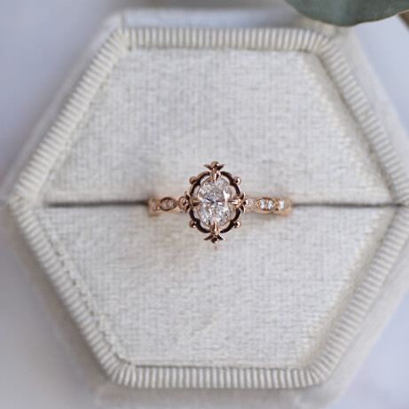 0.75 Karat D VS2 HRD Sertifikalı Vintage Tasarım Aria Pırlanta Yüzük 