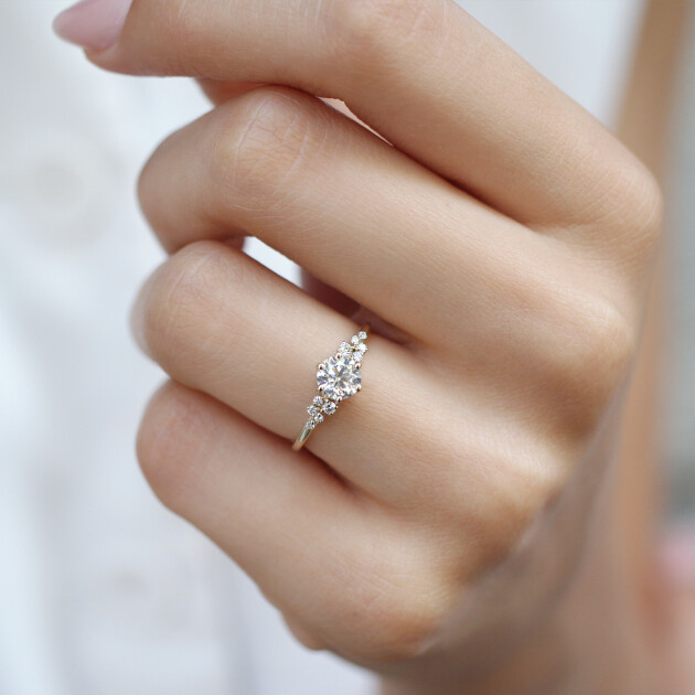 0.80 Karat F SI2 GIA Sertifikalı Vintage Asimetri Pırlanta Tektaş Yüzük - 2