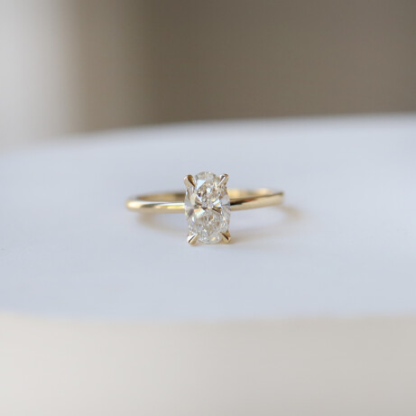 1.05 Karat F SI2 GIA Sertifikalı Oval Tektaş Yüzük - 