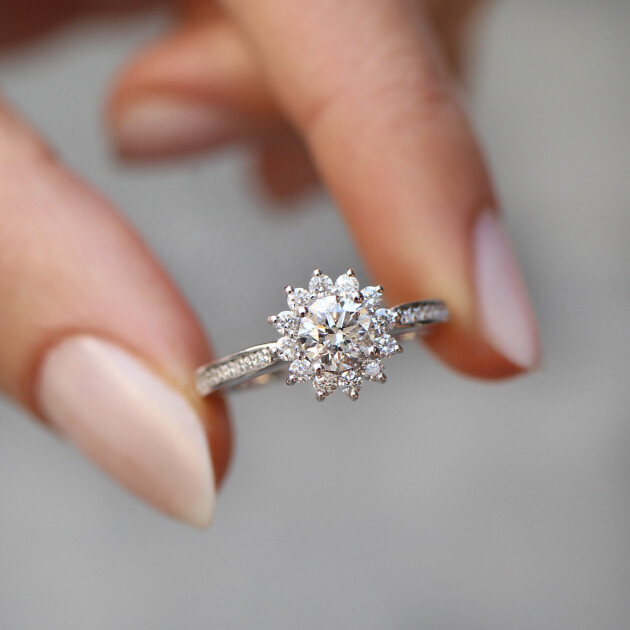 1.00 CT HRD Sertifikalı Özel Tasarım Kar Tanesi Pırlanta Yüzük - 1