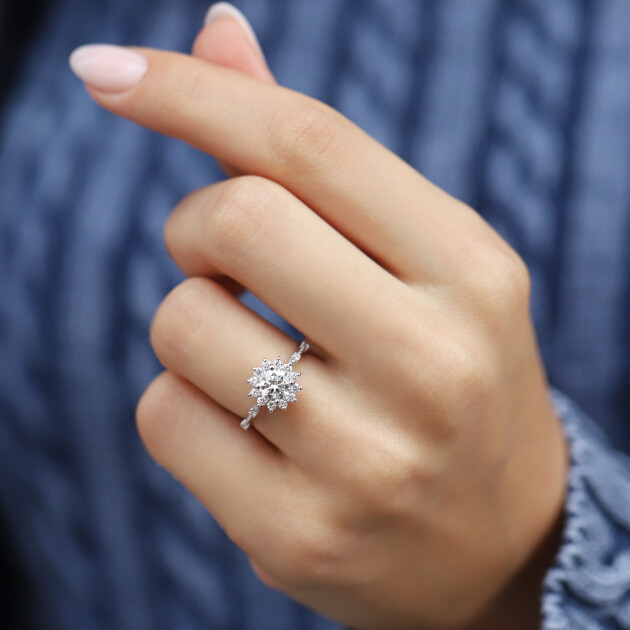 1.10 Karat HRD Sertifikalı Özel Tasarım Kar Tanesi Pırlanta Yüzük - 1