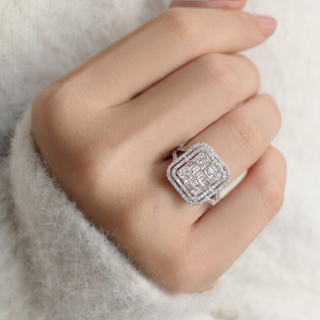 1.55 Karat Özel Tasarım Pırlanta Baget Yüzük - 1