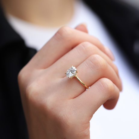 2.05 Karat G SI2 GIA Sertifikalı Oval Tektaş Yüzük - 