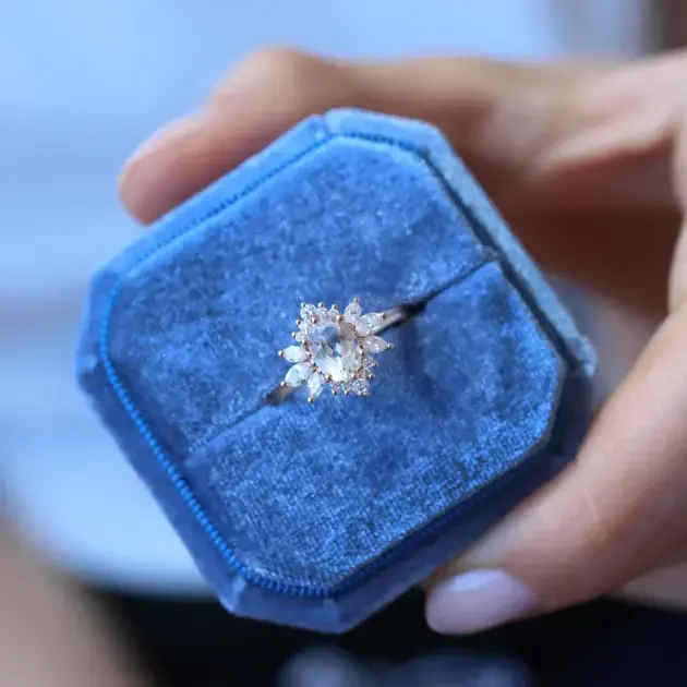 Vintage Artemis Beyaz Topaz & Pırlanta Yüzük - 