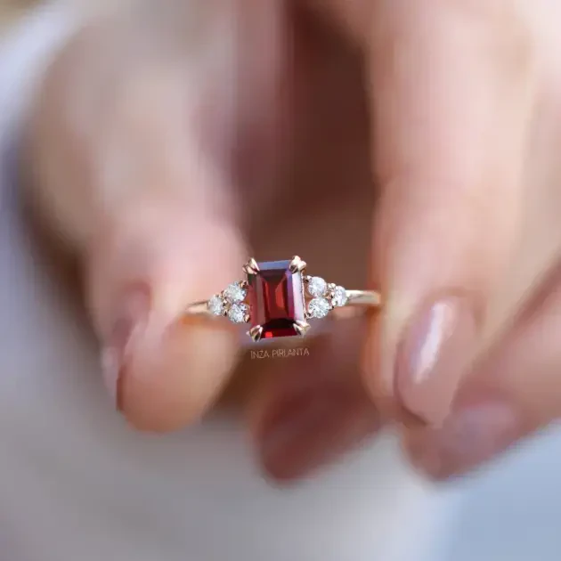 Vintage Lily Garnet & Pırlanta Yüzük - 