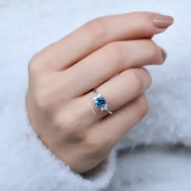 Vintage Mini Lotus London Blue & Pırlanta Yüzük - 