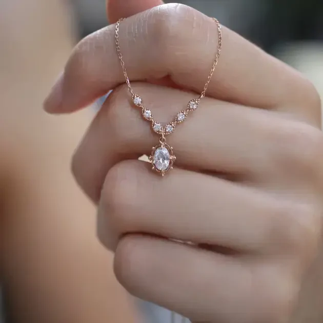 Vintage Özel Tasarım Aria Pırlanta & Beyaz Topaz Kolye - 