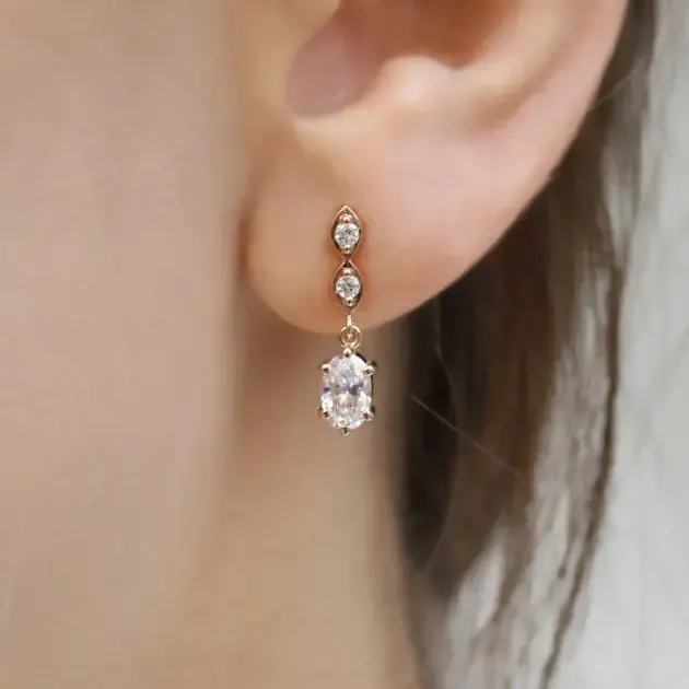 Vintage Pırlanta & Oval Beyaz Topaz Küpe - 